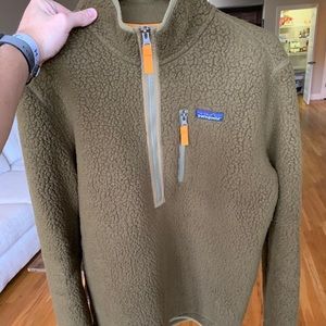 Men’s Patagonia pullover